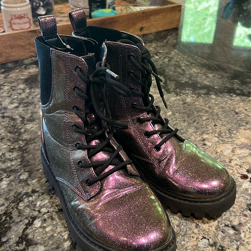 Girls dark purple boots